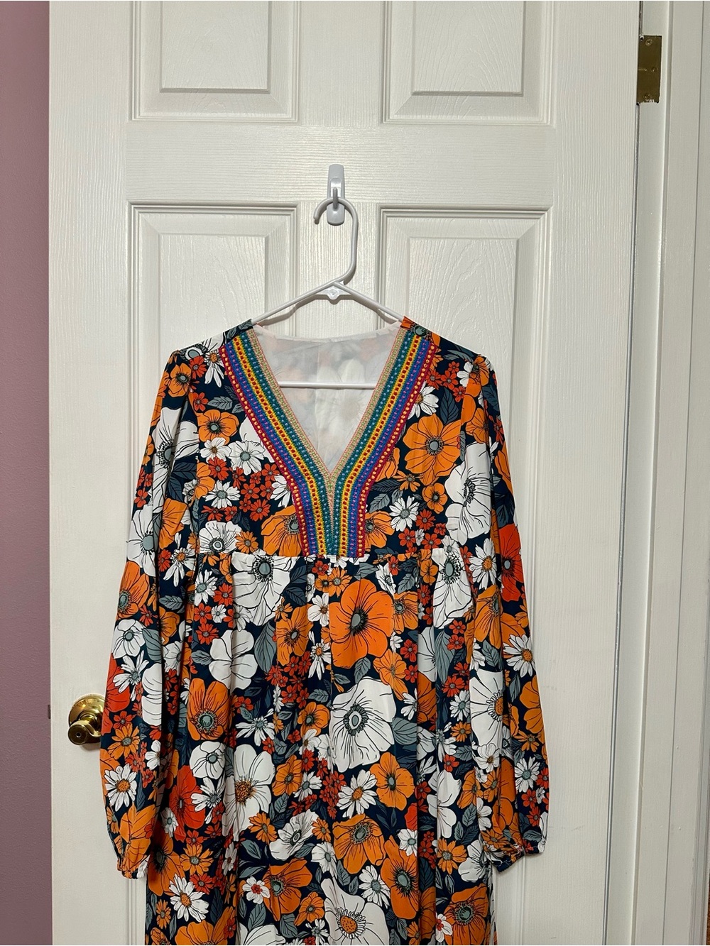 Boutique Dress Large Floral V-Neck Long Sleeve Dress in Orange and White NWOT - Picture 2 of 5